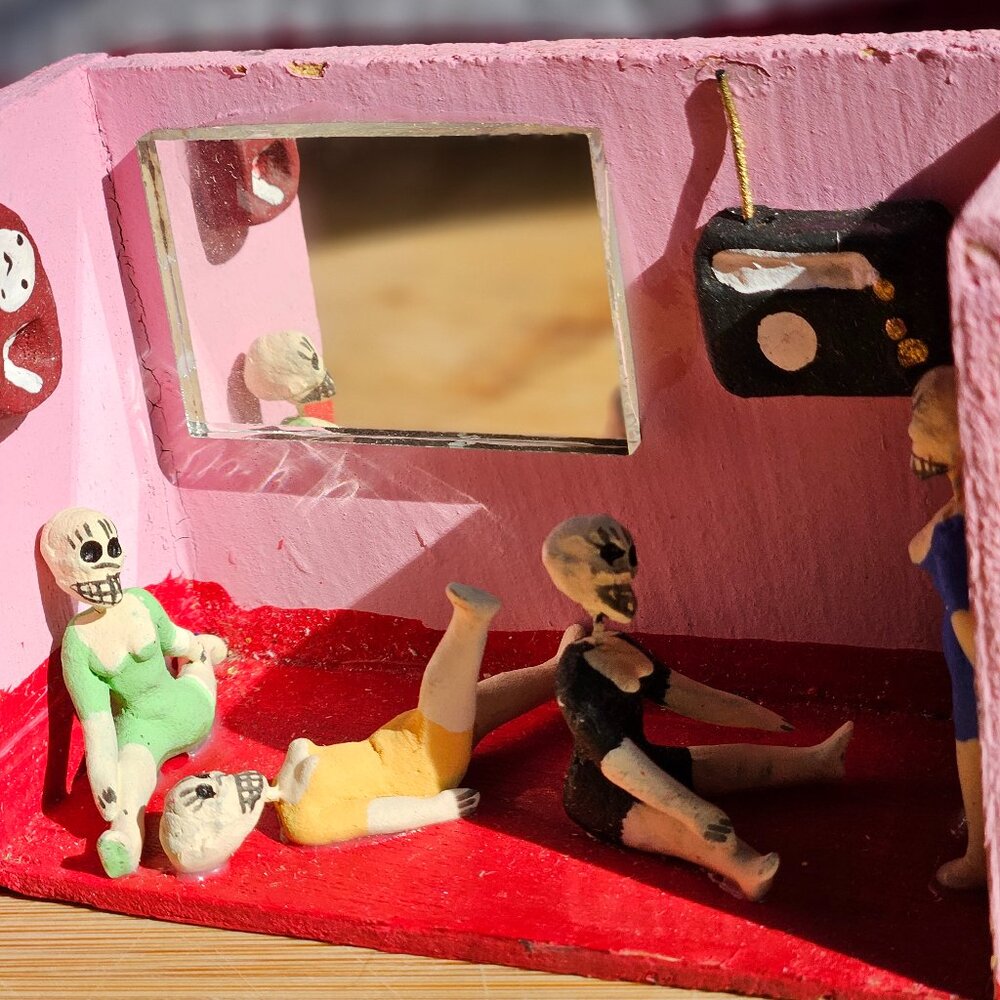 VINTAGE OAXACAN AEROBICS CLASS DIORAMA